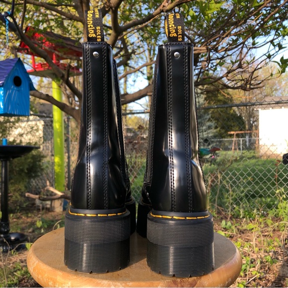 Dr. Martens 2976 Max Platform Chelsea Boots - Picture 3 of 16